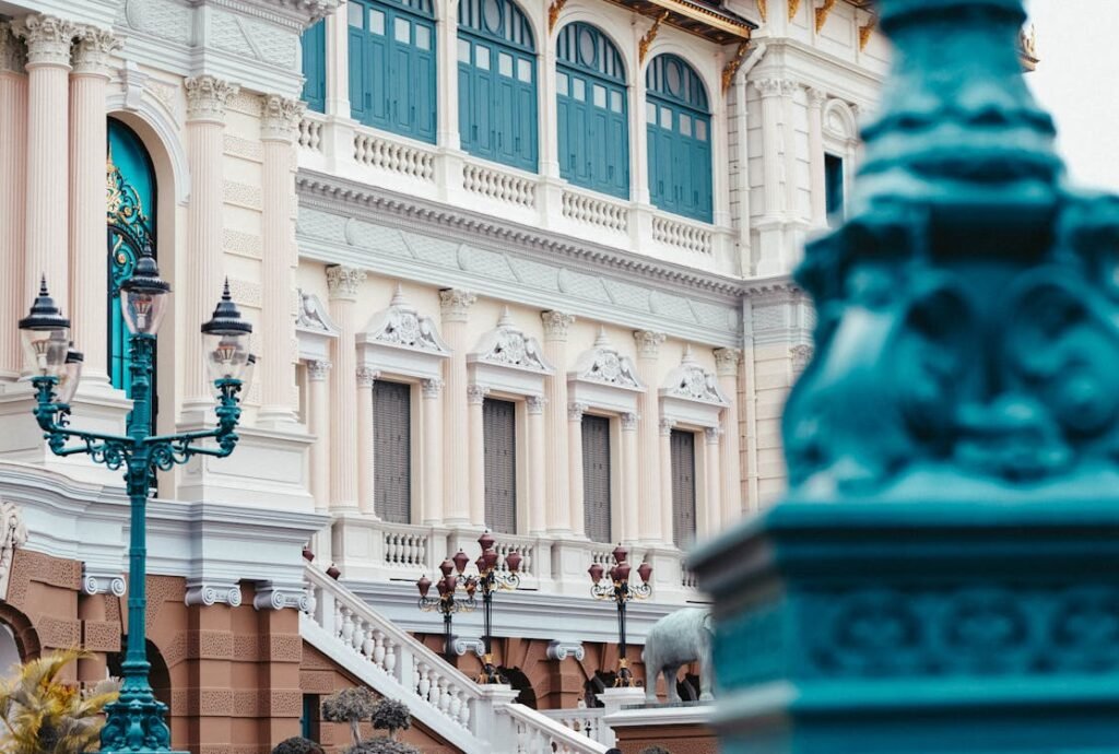 free-photo-of-elegant-architectural-facade-with-ornate-details